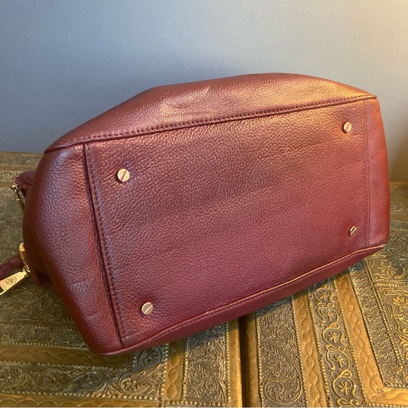 Tory Burch bag satchel leather handles spacious compartments burgundy red - Picture 6 of 16